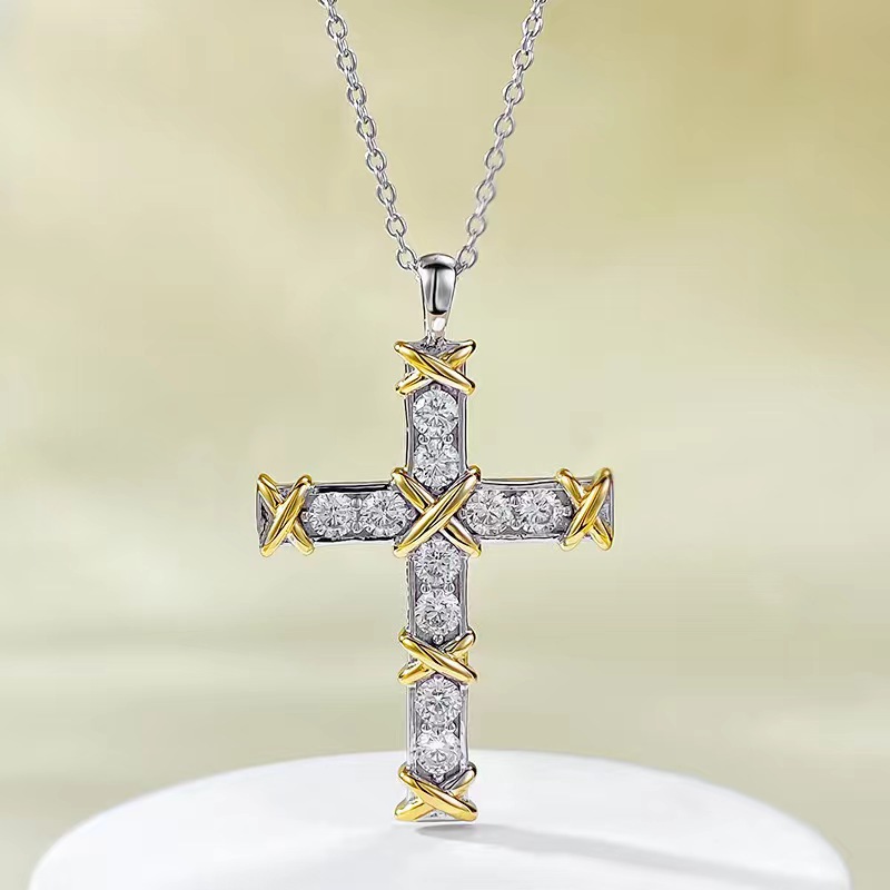 Elegant X-shaped Interlocking Diamond Collarbone Necklace_voghion.com