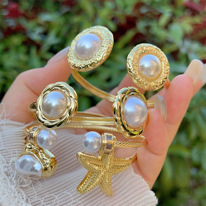 18K Gold Zircon Artificial Pearl Original New Arrival Bracelet High Fashion Style Copper Plating Process Suitable for Daily