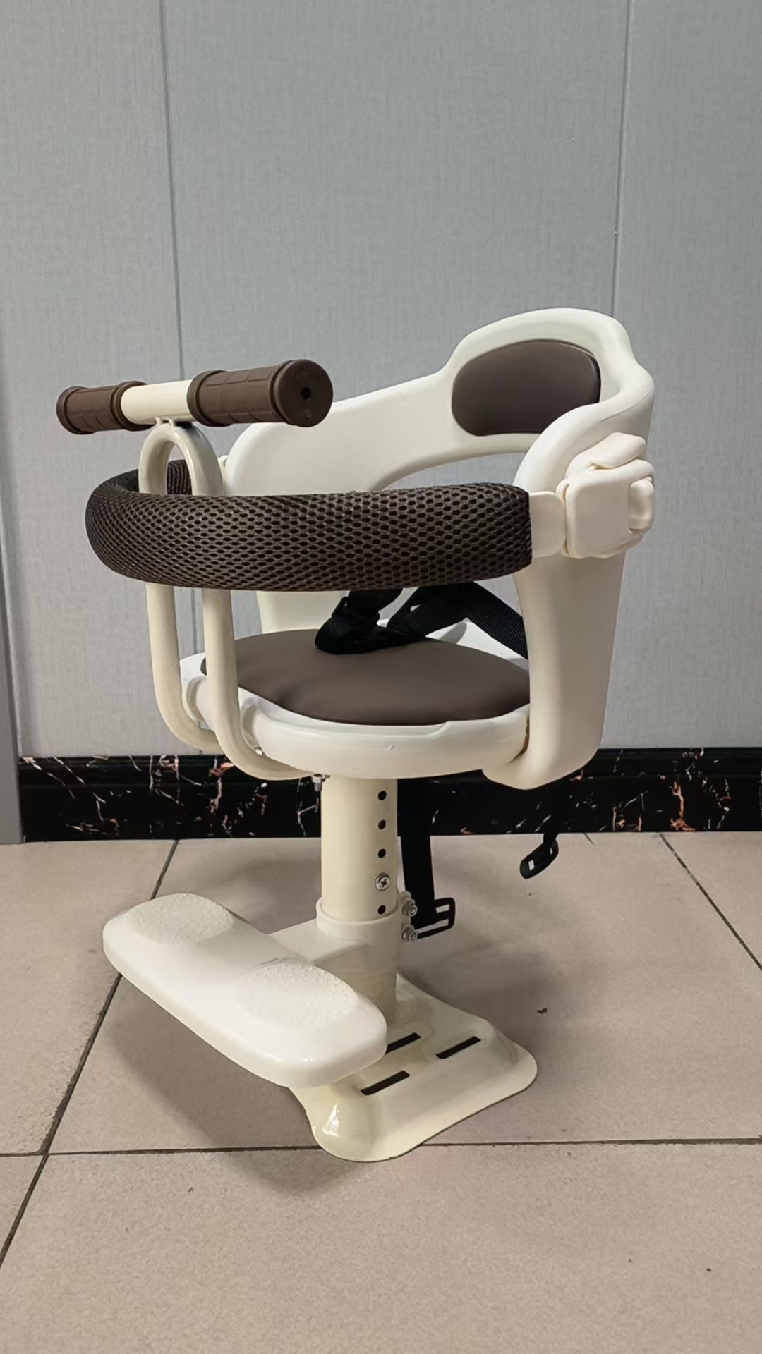 Front-mounted child seat for electric vehicles, scooter, motorcycle, baby seat, infant child safety stool