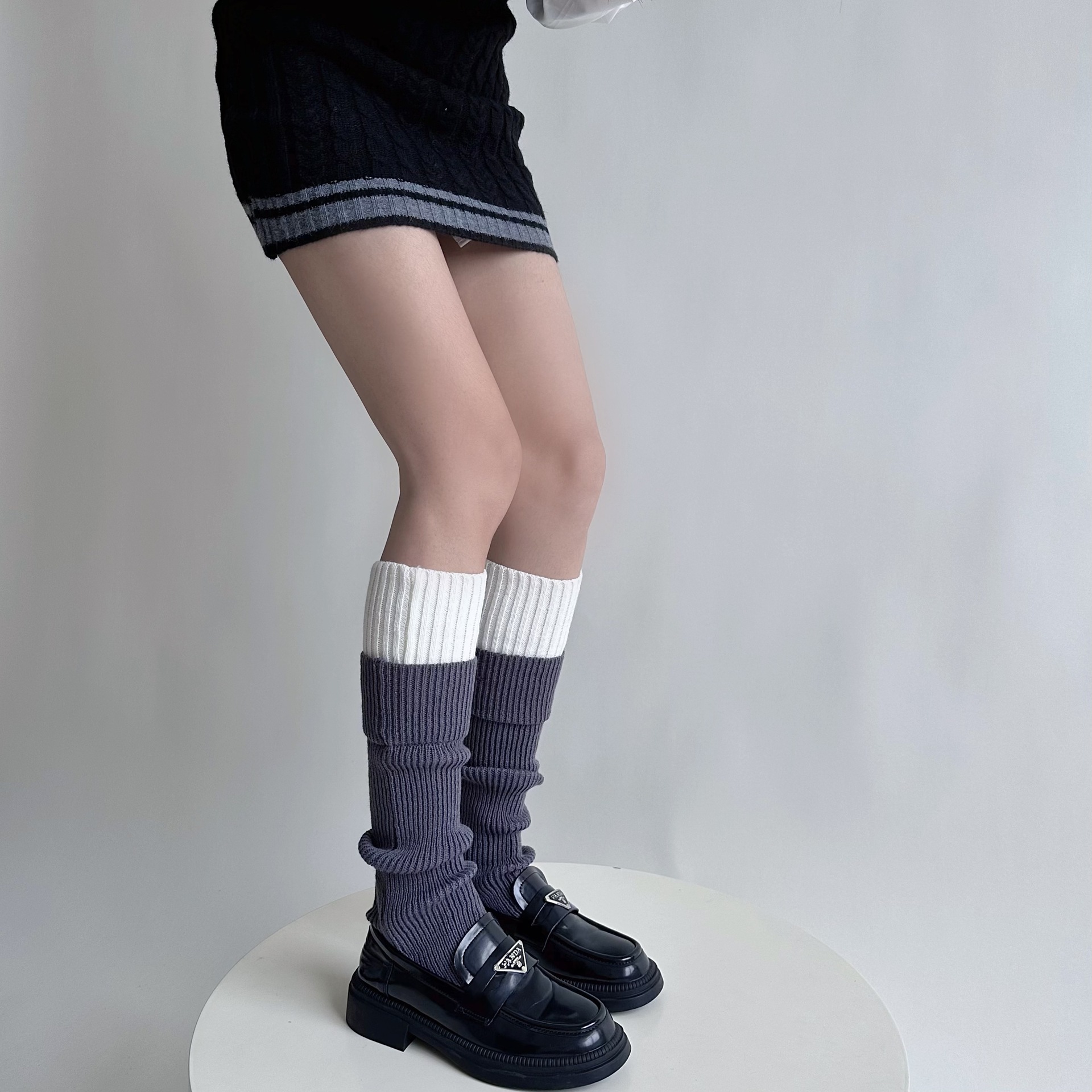 Femmes Style Japonais Sucré Bloc De Couleur Fibre De Polyacrylonitrile Sur Le Genou Chaussettes Une Paire display picture 7