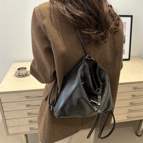 High-end retro large-capacity backpack for women 2024 autumn and winter new multi-purpose single-shoulder cross-body bag tote bag