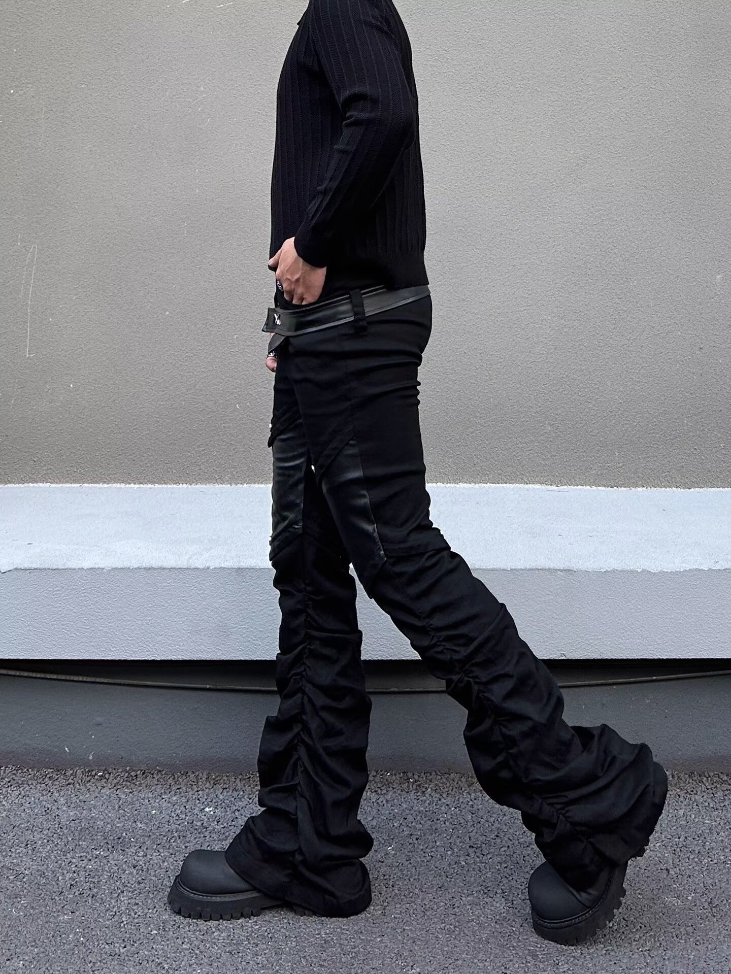 Men's Retro Washed Distressed Cleanfit Jeans Slightly Flared Slimming Black High Street Style American Vibe Curved Pants_mkmklike.com