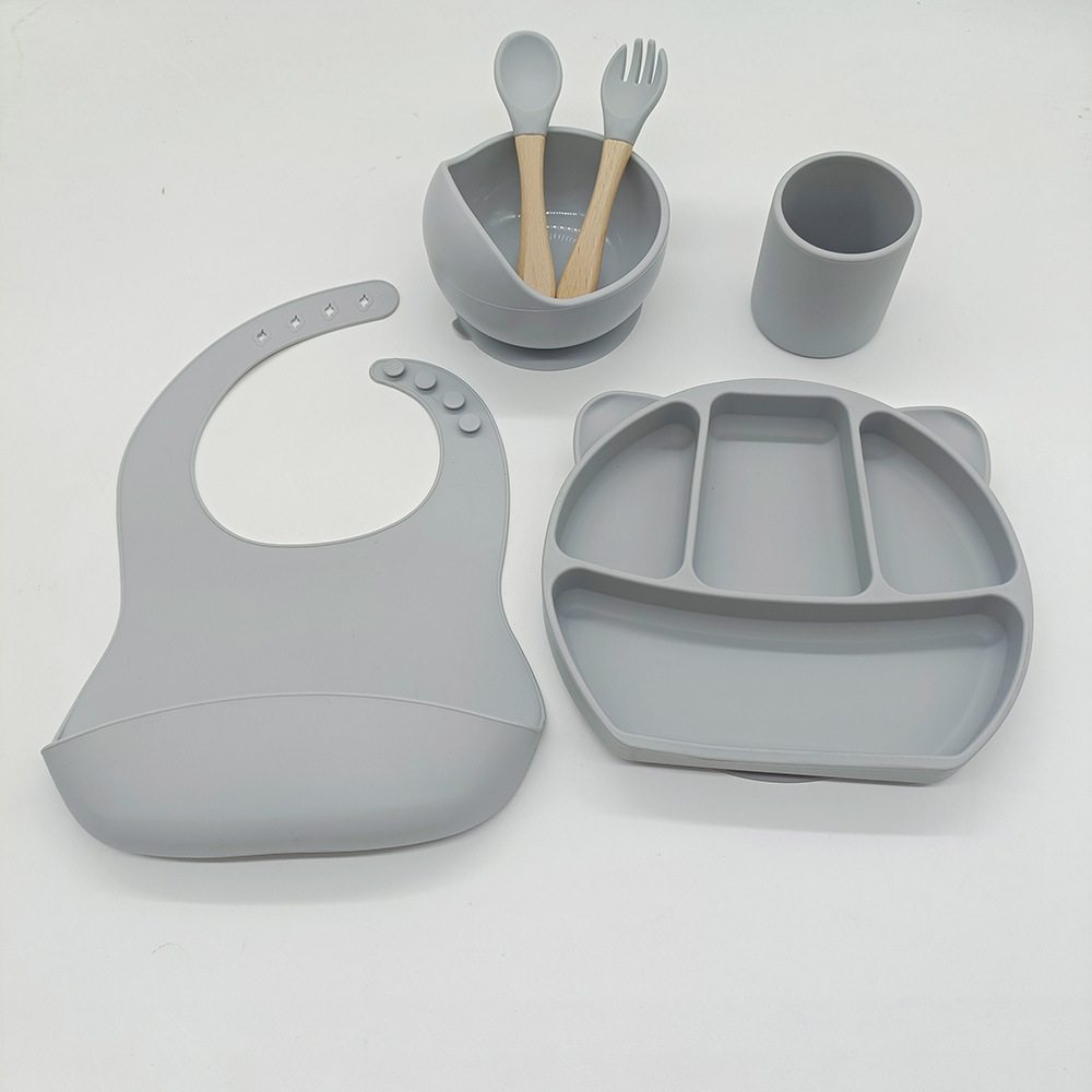 食品级硅胶小熊猫分格餐盘