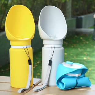 Dog Accompaniding Water Cup Outdoor Portable Travel Foldable Water Bottle for Dog Walking Water Drinker Pet Supplies