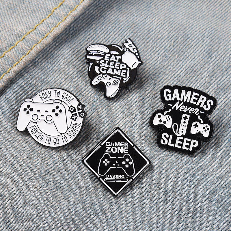 Cartoon Style Letter Game Console Alloy Plating Unisex Brooches display picture 4