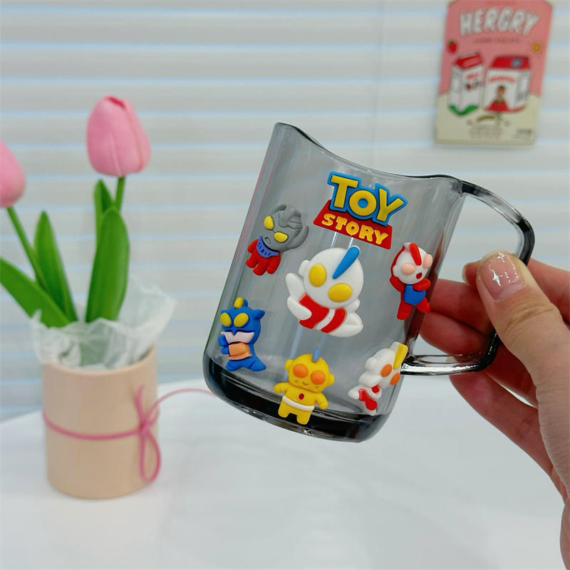 Curved cup (Austria)