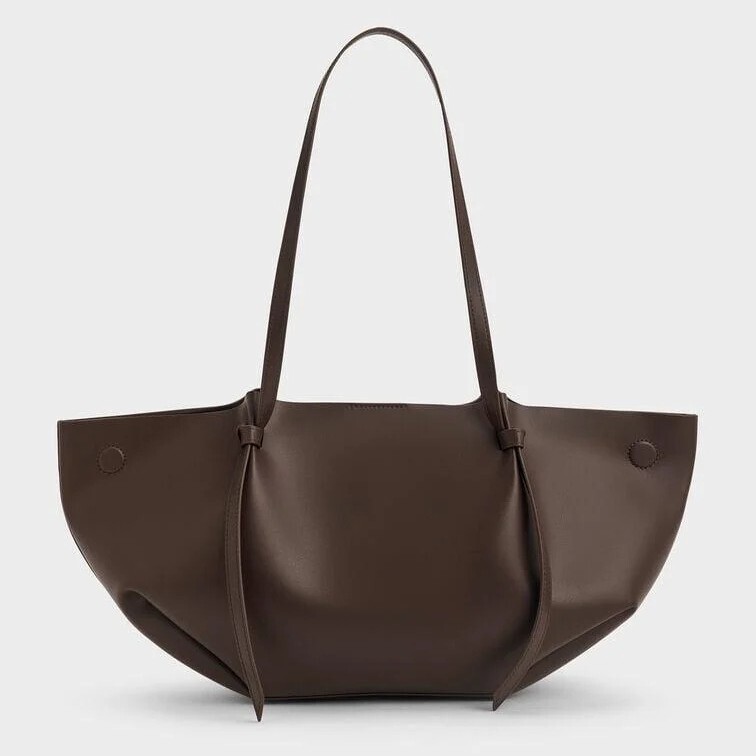 c company has a large inventory of products with logos, welcome to place orders