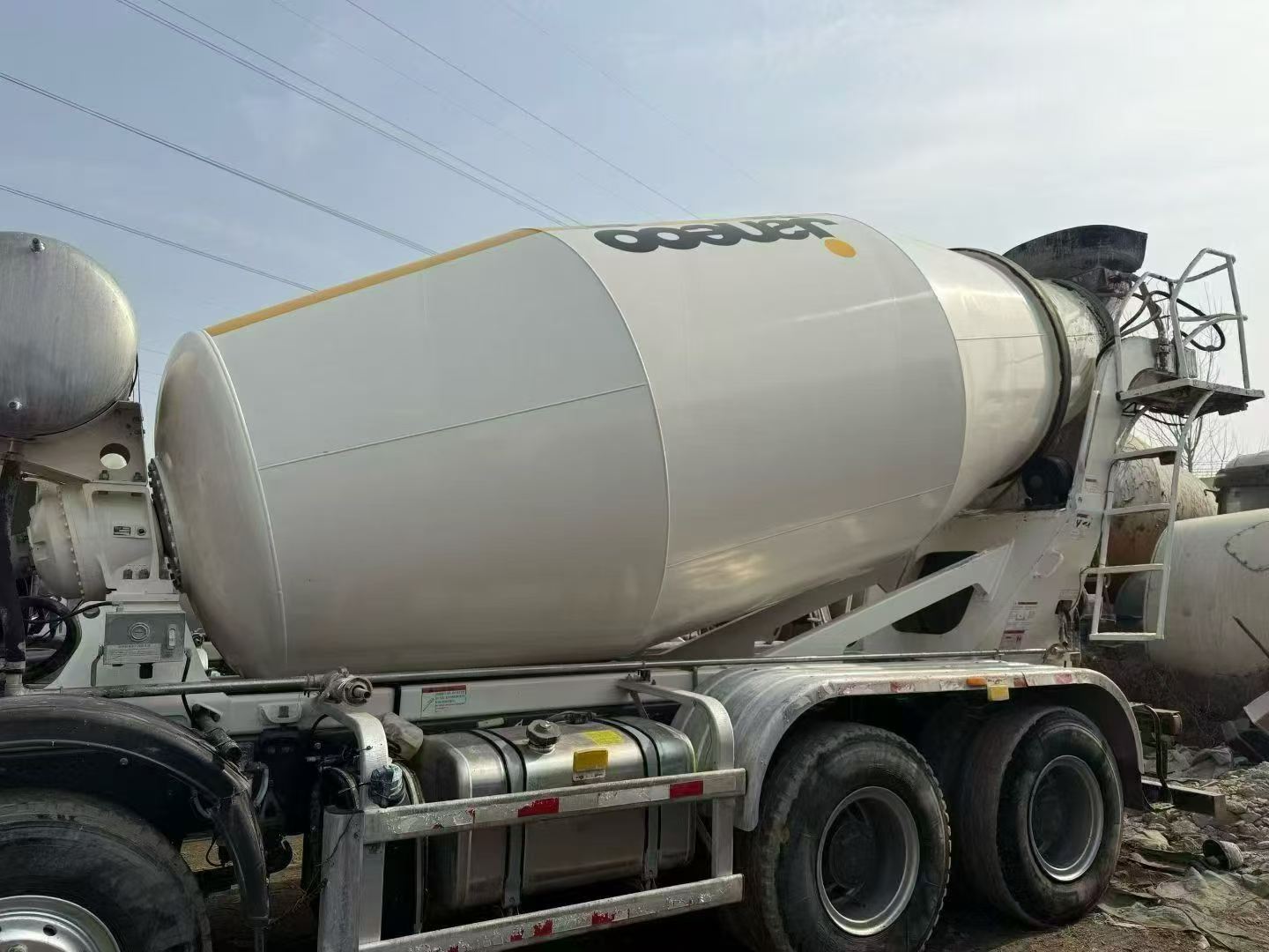 Overseas Type Vi Howo Jianyou Large 12-Cubic Meter Concrete Transport Mixer Truck with Weichai 350 Horsepower Cement Tank