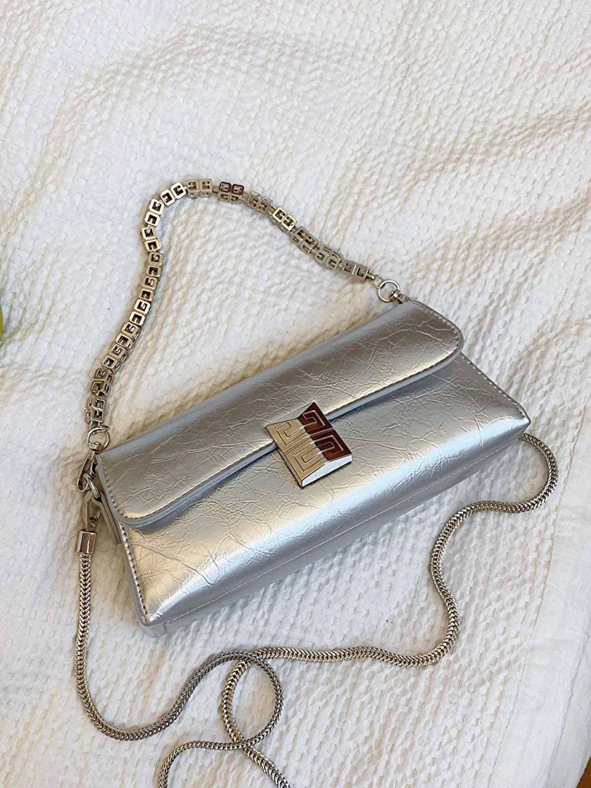 French Niche Chain Underarm Bag For Women 2024 Summer New Arrival Luxury Baguette Bag Fashion Versatile Crossbody Bag - Thumbnail 6