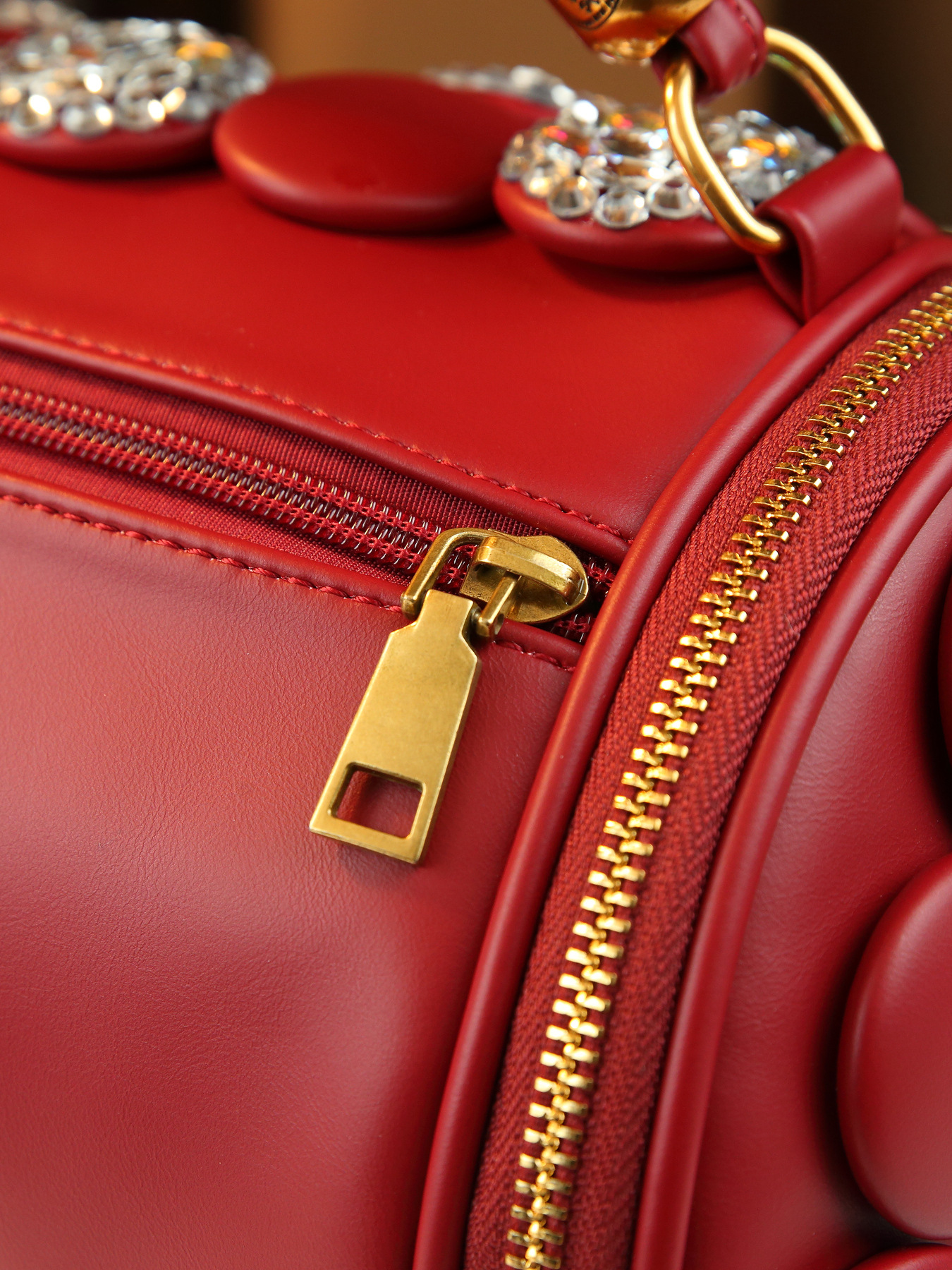 Damen Handtasche Im Retro Stil Mit Punkten Und Strassbesatz_voghion.com