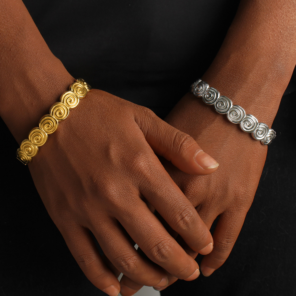 PVD Coated Gold Plating Process PVD Coated Real Gold Plated Geometric 304 Stainless Steel Simple Style Waterproof Non Tarnish 304 Stainless Steel Bangle