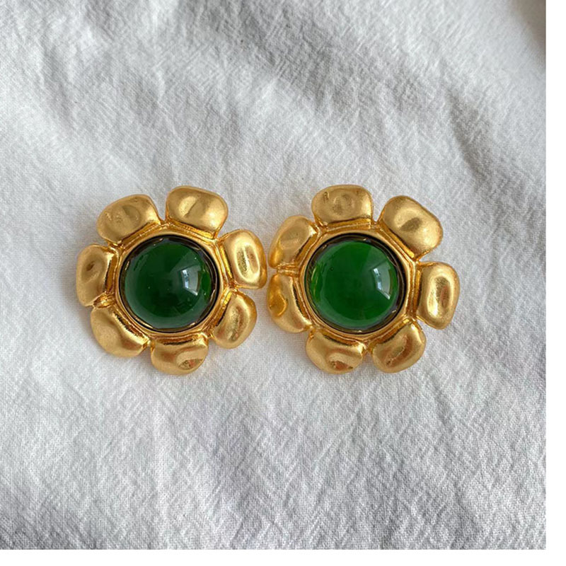 Retro Flower Alloy Plating Inlay Artificial Gemstones Womenu0027S Ear Studs 1 Pair