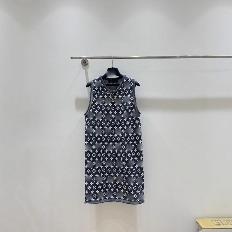 Nanyou's New L Brand Classic Monogram 2026 Summer-Autumn Collection, Elegant and Luxurious Women's High-End Vest Dress Nanyou's New L Brand Classic Monogram 2026 Summer-Autumn Collection, Elegant and Luxurious Women's High-End Vest Dress