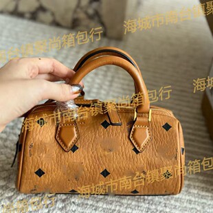 M��Ů��2025�羳�¿ʿ�D�ϻ��Mӡ���i���^�� �μ�б���������