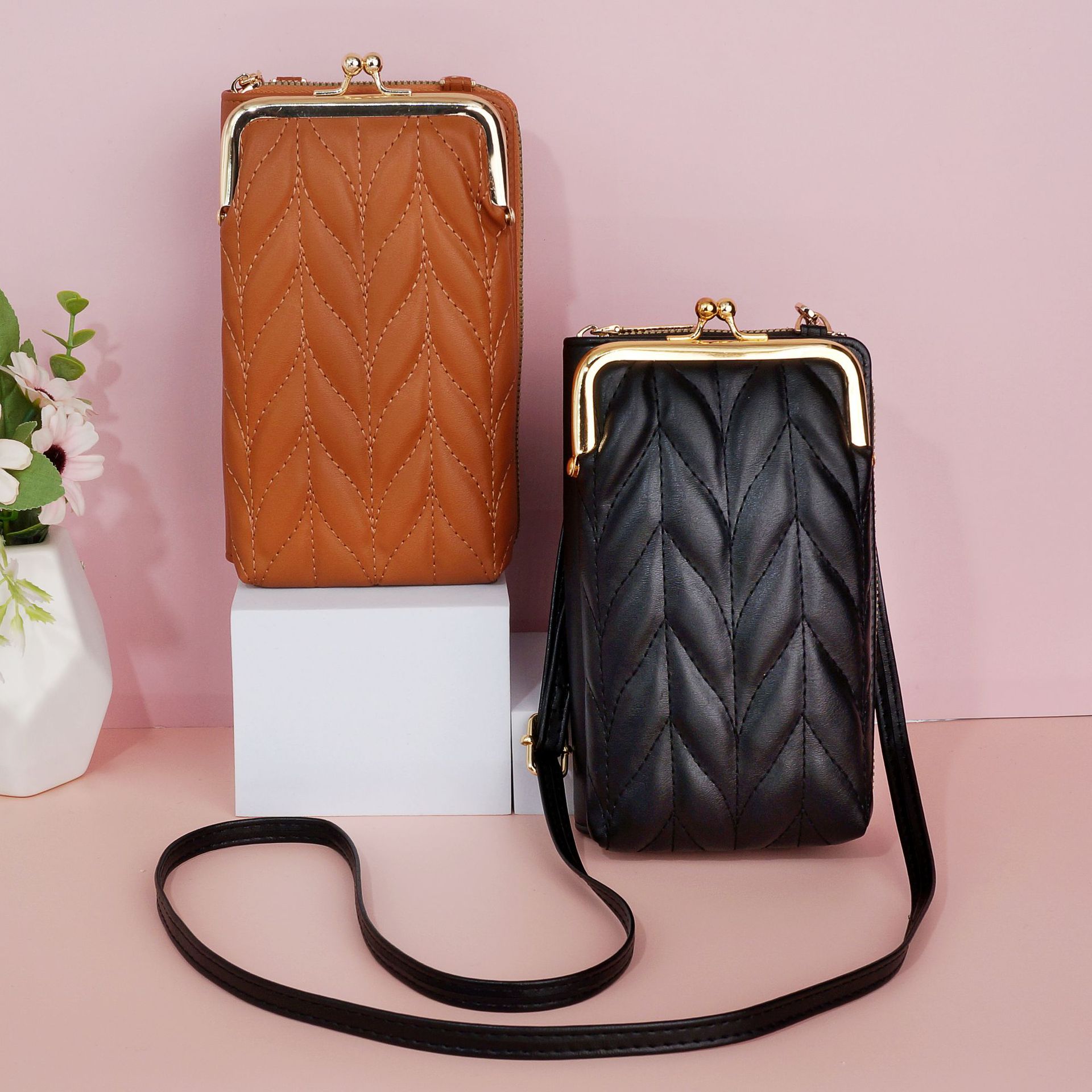2023 New Phone Bag Korean Style Lattice Women's Bag Simple and Versatile Wallet Vertical Single Shoulder Crossbody Mini Small Bag