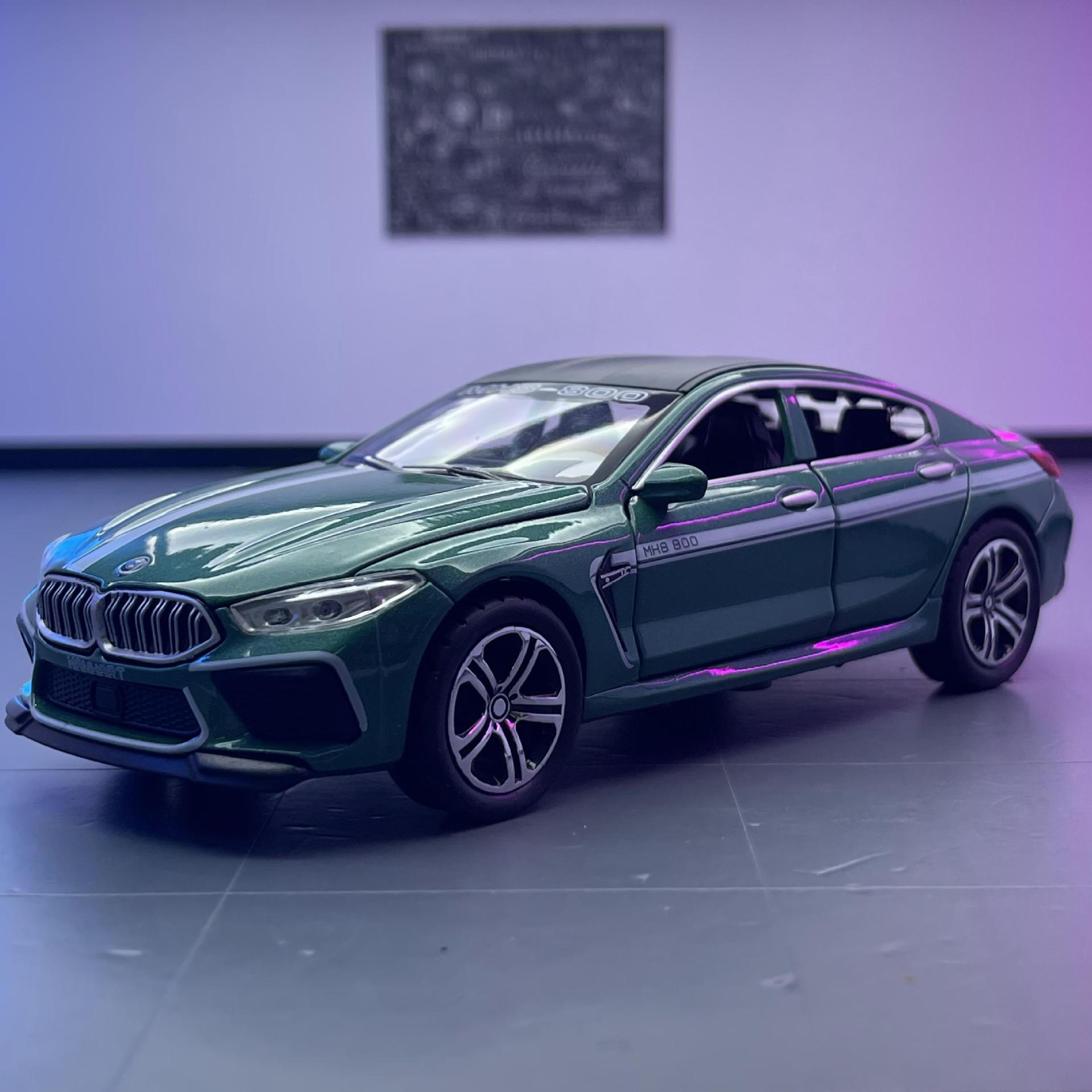 Chimei aleación coche Modelo 1: 32 baoma M8 tira hacia atrás sonido y luz 6 Puerta Abierta juguete coche música modelo decoración colección