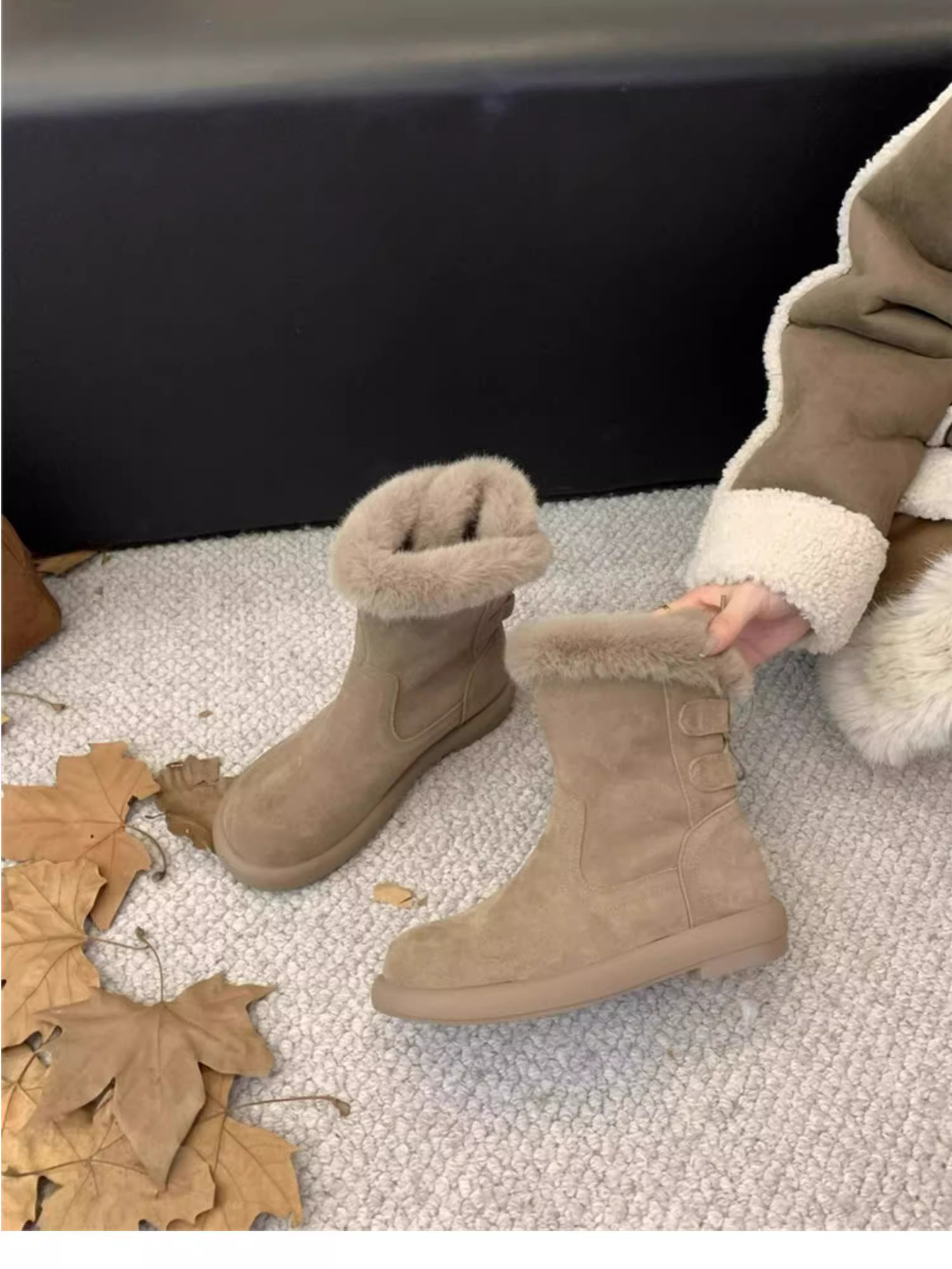 Winter Baumwolle dicken Sohlen Schnee für Frauen 2024 Winter neuen Stil mit Plüsch Isolierung, modische und vielseitige flache_voghion.com