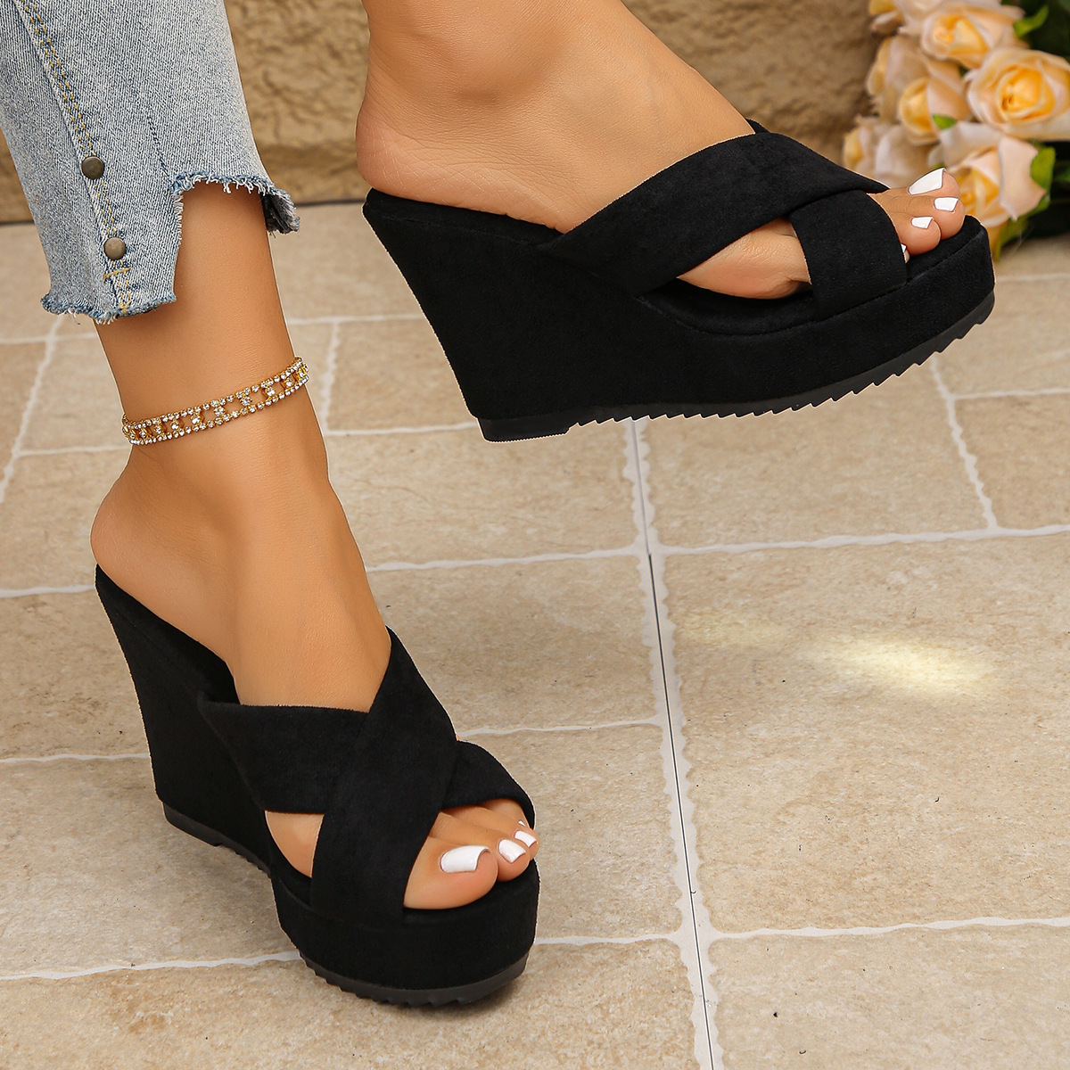 Women's Peep Toe Sandals European American Style Thick Sole Cross Strap Platform Wedge Heel One Strap Suitable For Outdoor Wear New Summer_voghion.com