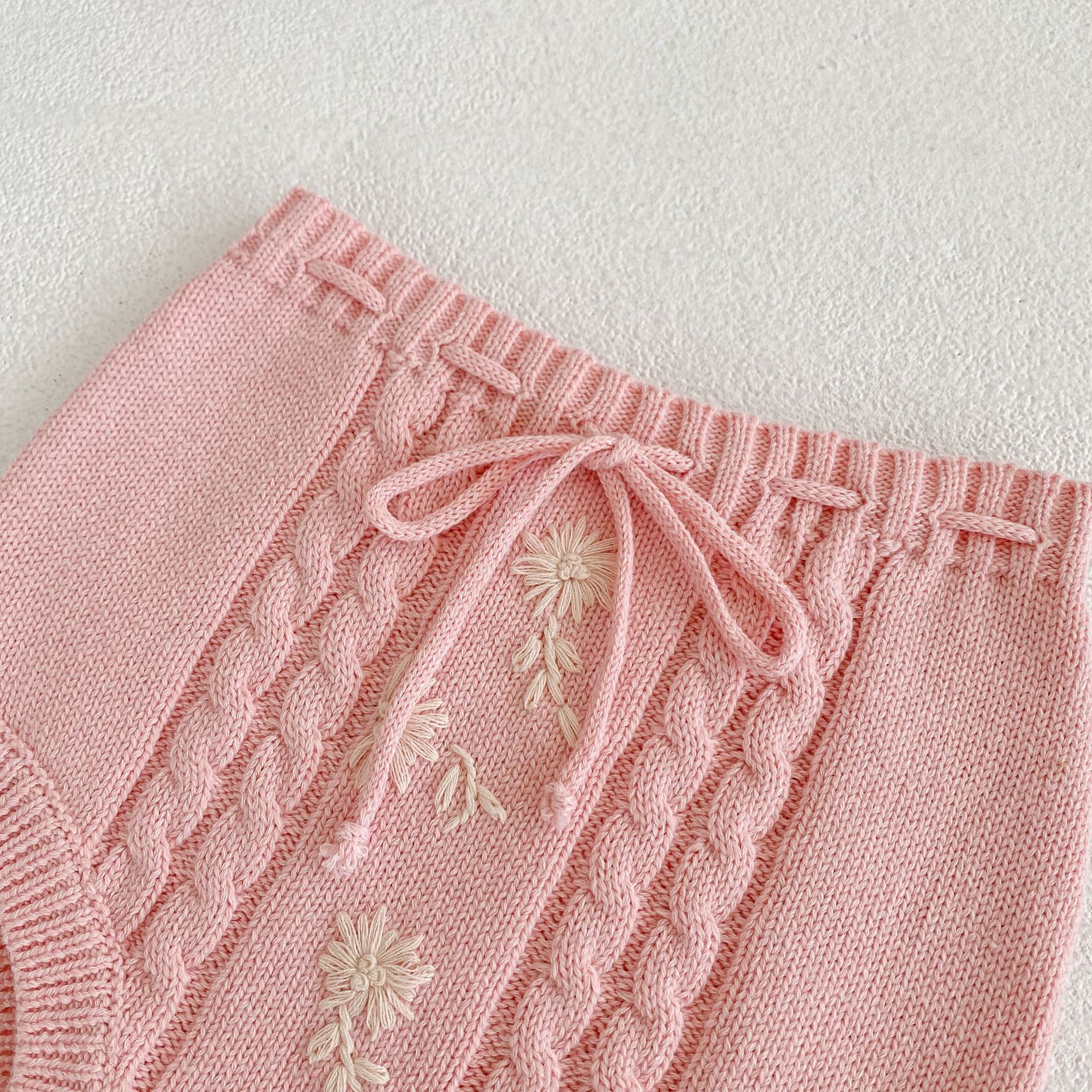 Hierscht 2024 Baby a Meedchen gestrickte handgestickte laangärmlech Top+Hosen+Hutt 3-Stéck Set_voghion.com