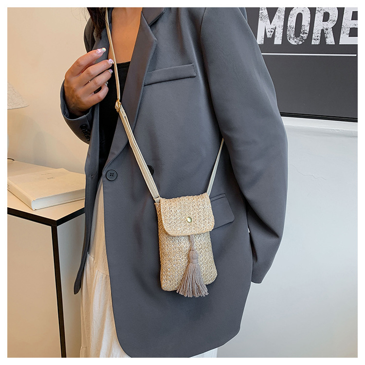 52g Weight Women's Small Straw Solid Color Streetwear Straw Square Flip Cover Crossbody Bag