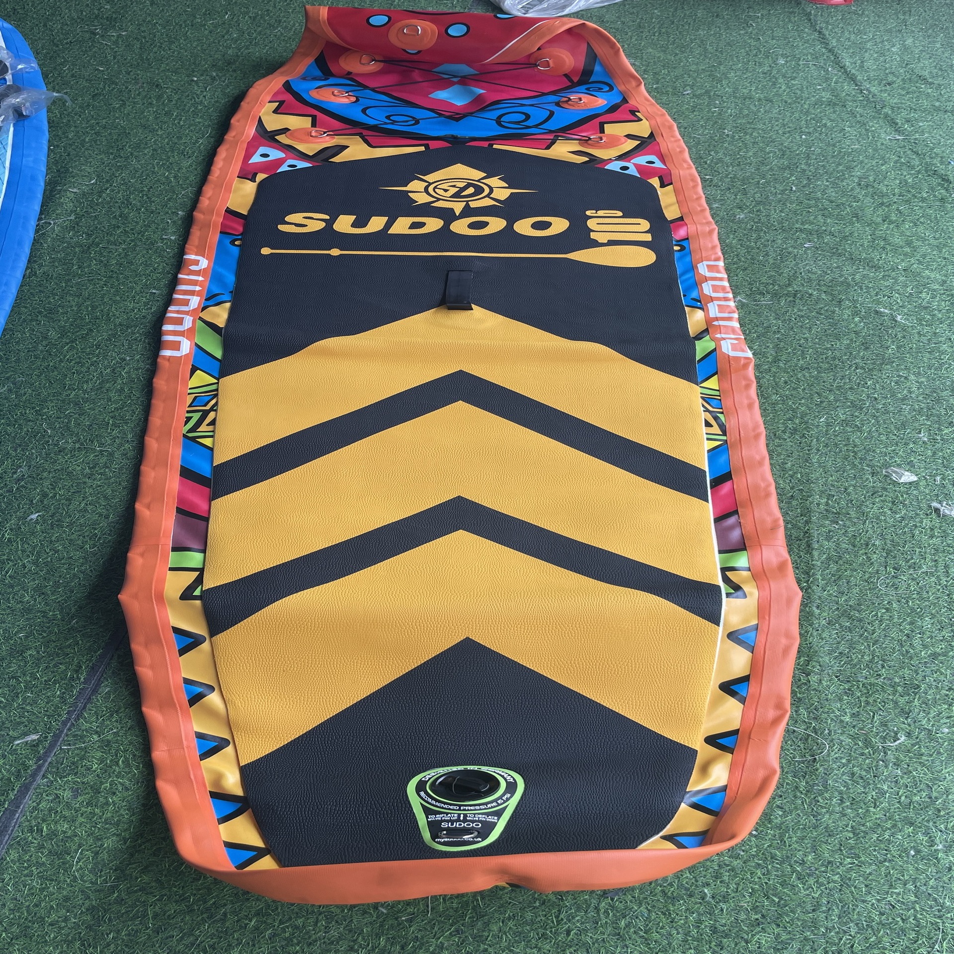 Místico totem infláble tabla de remo de agua conveniente SUP tabla de surf de mar de pie tabla de remo de esquí plegable