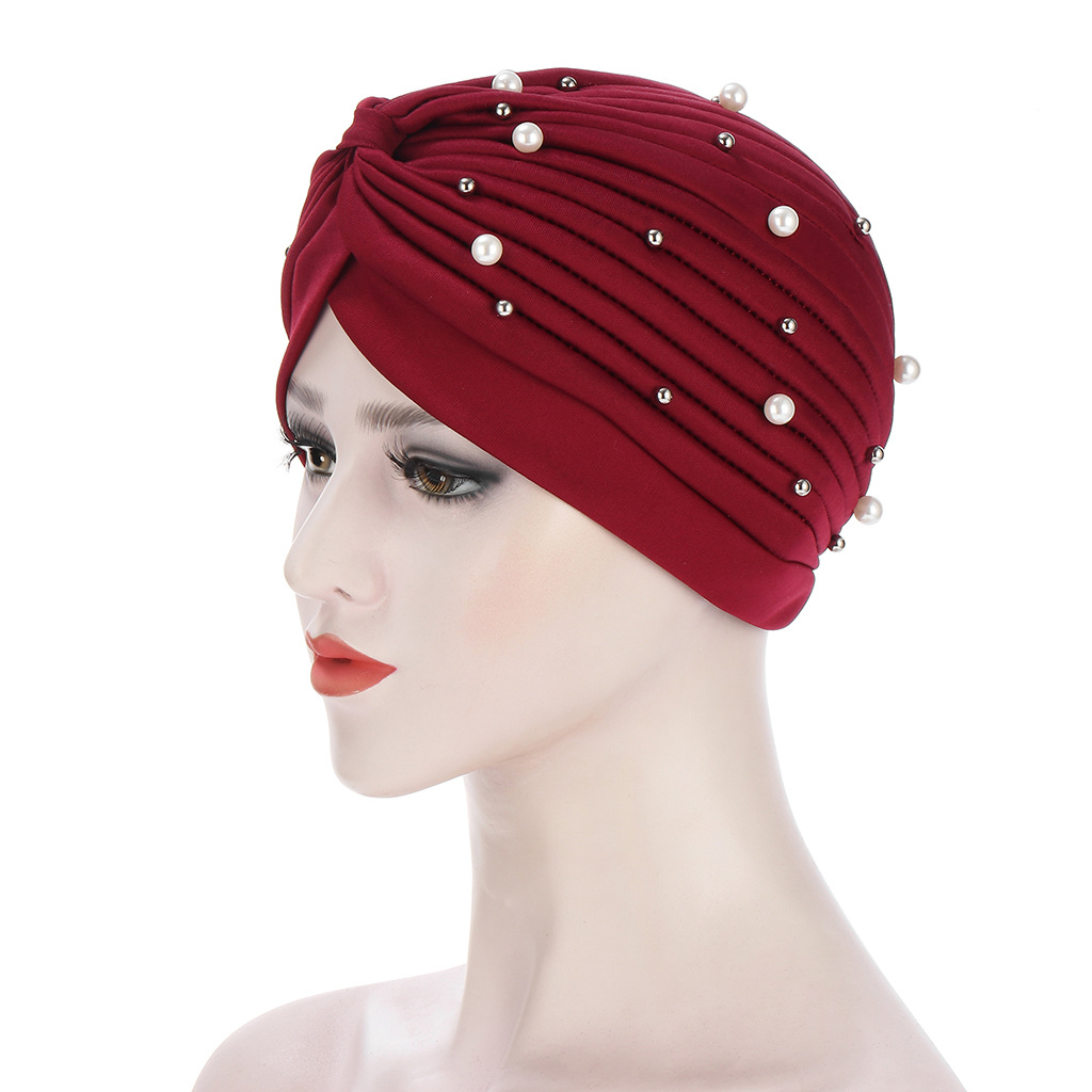 Women's Fashion Solid Color Pearl Eaveless Beanie Hat display picture 2