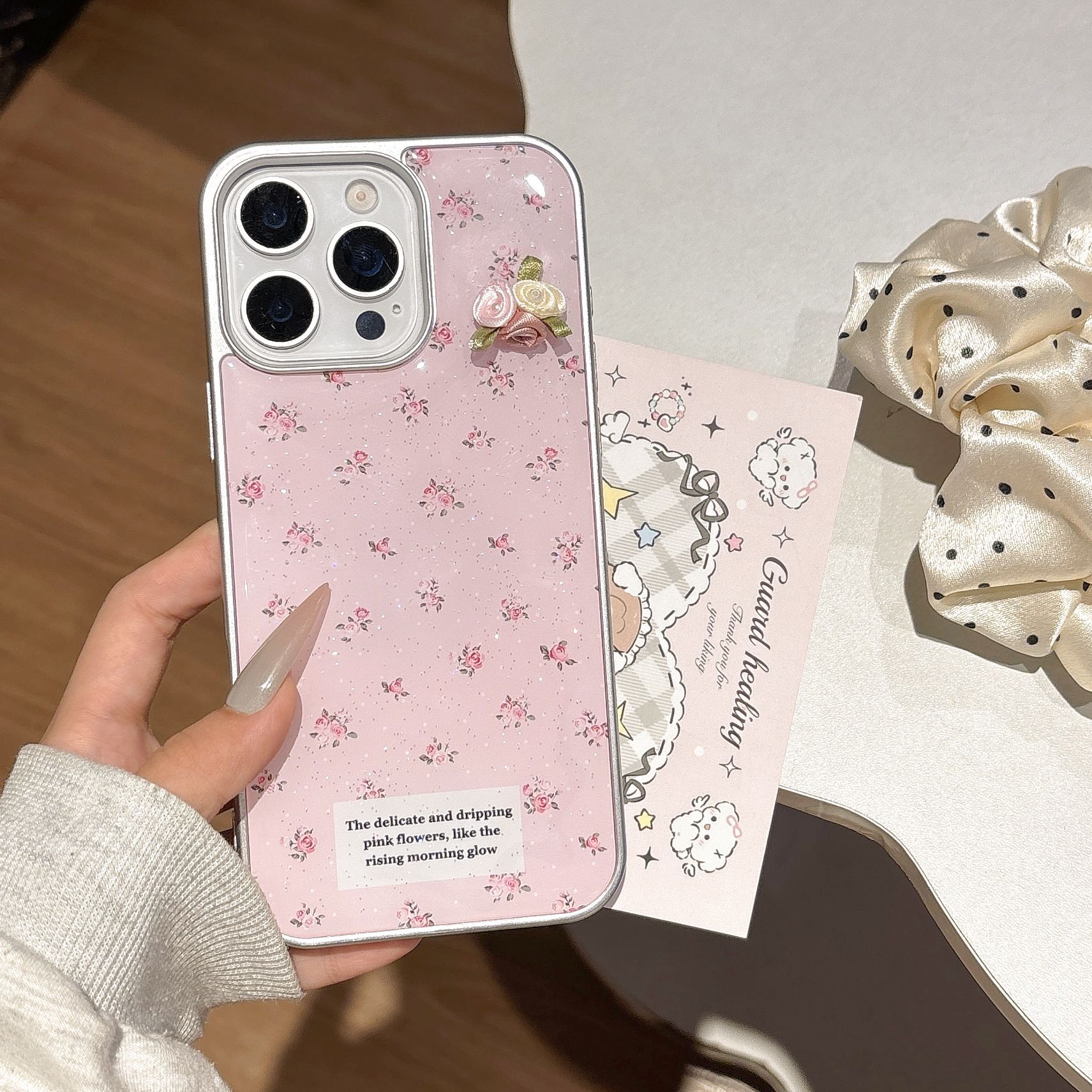 Rosa epoxi niña corazón pequeño floral adecuado para Apple 16ProMax funda para teléfono móvil 15Pro nicho 14/13 mujer 15