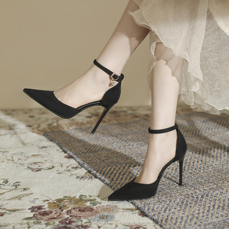 Small size 313233 suede 2023 new black pointed hollow high heels stiletto heel large size 41-43 single shoes for women