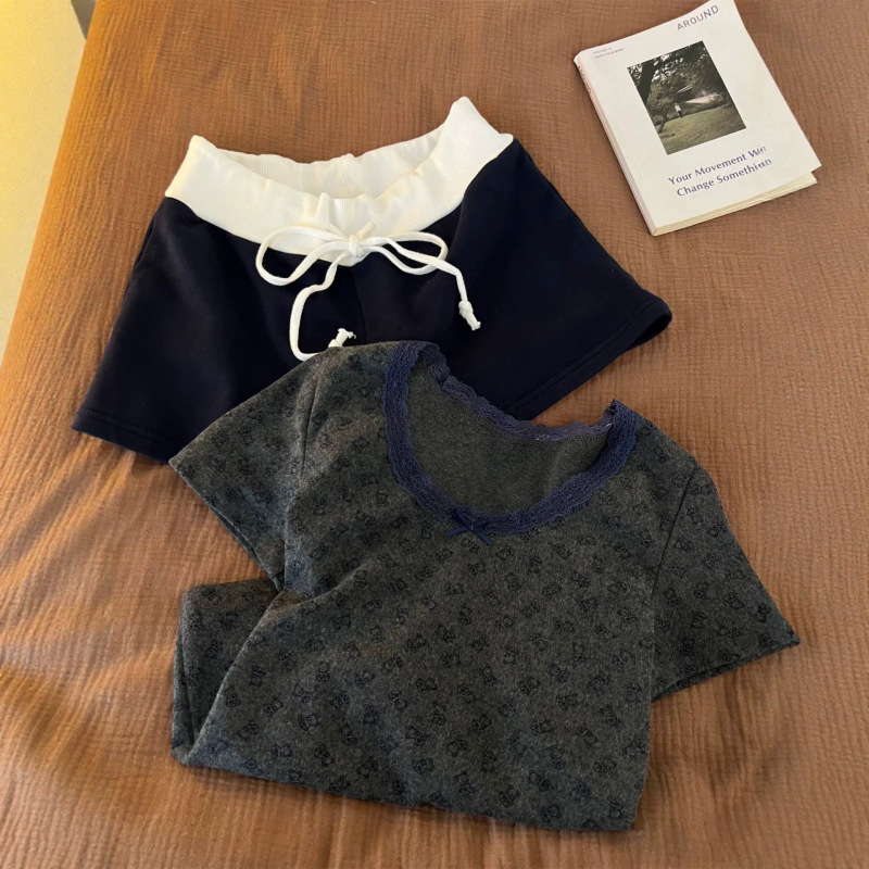 Korean Retro Bm Bear Lace Trim U-Neck Short-Sleeve T-Shirt for Women, Summer Style, Slim Fit, High-End Feel, Regular Shoulder Top