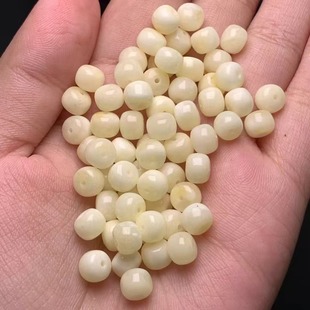 Natural Beeswax Porcelain White Flower Honey Old Type Loose Beads Full of Wax Random DIY Bracelet Bracelet Accessories Ketang Jewelry Wholesale