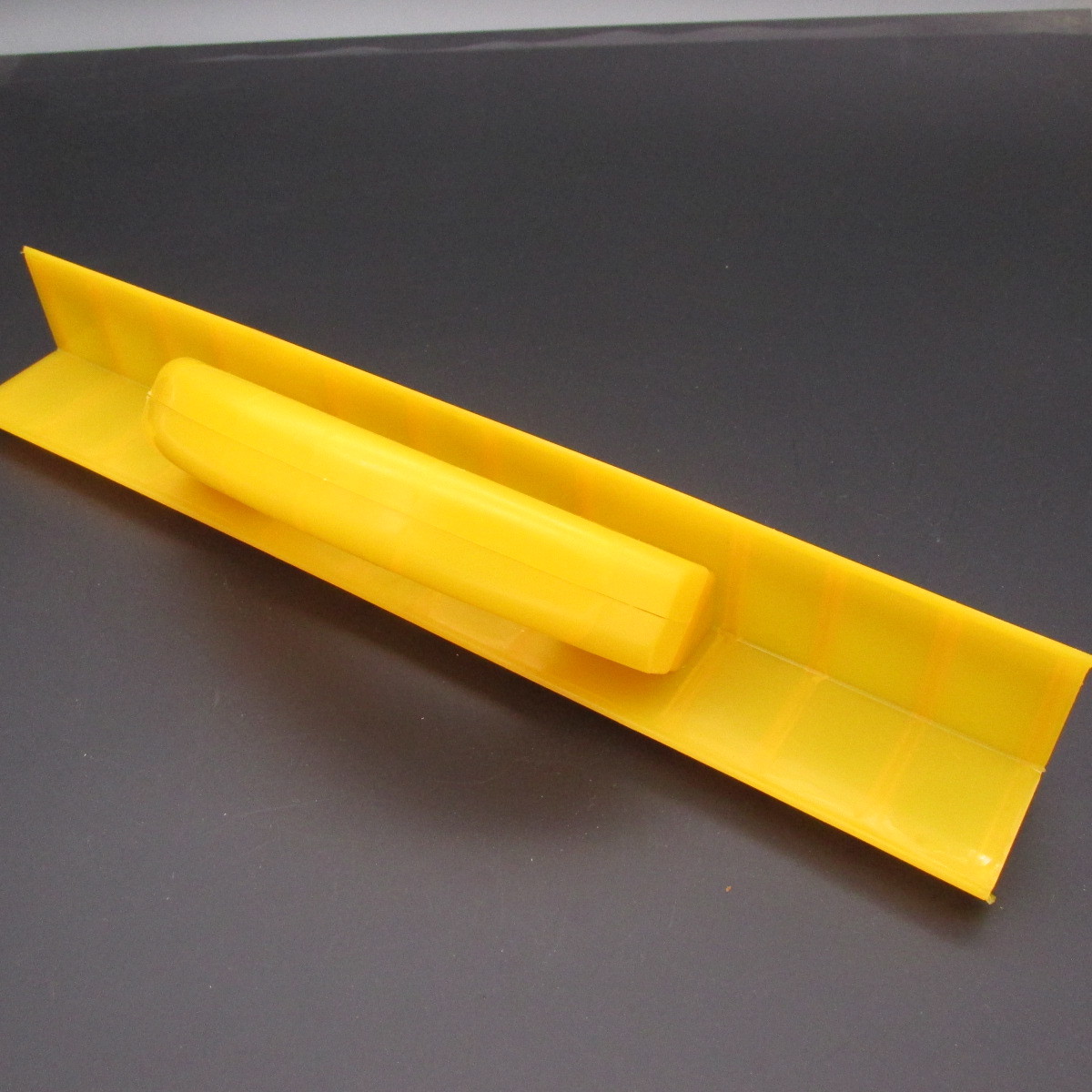 Source of hardware wholesale supply plastic yin and yang planer knife inside and outside corner craftsman tools mason tools 
