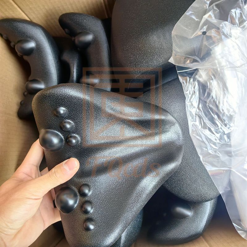 工場直販 PU 発泡肩甲骨ネックマッサージ枕背筋臀部肩牽引装置ストレッチ牽引枕|undefined