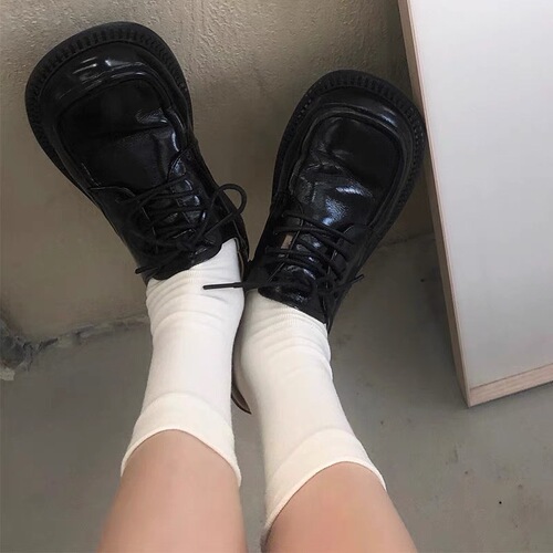 White piles of socks, women's mid-calf socks, pure cotton ins trendy confinement socks, elderly loose socks, Japanese boneless stockings
