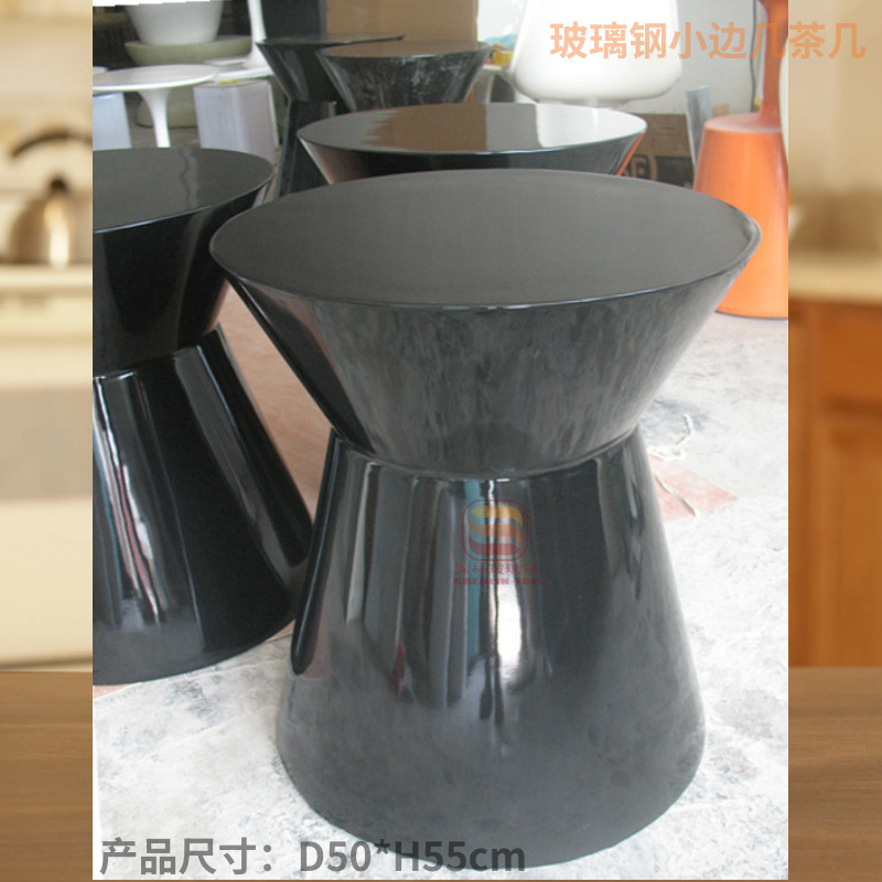 Mesa de té de lujo nórdica, sofá de sala de estar creativo, esquina de fibra de vidrio, mesa redonda pequeña, estilo de lujo simple y ligero