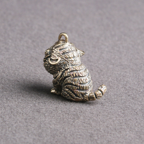 Brass old cartoon tiger keychain pendant Q version zodiac tiger figure creative pendant small copper wholesale