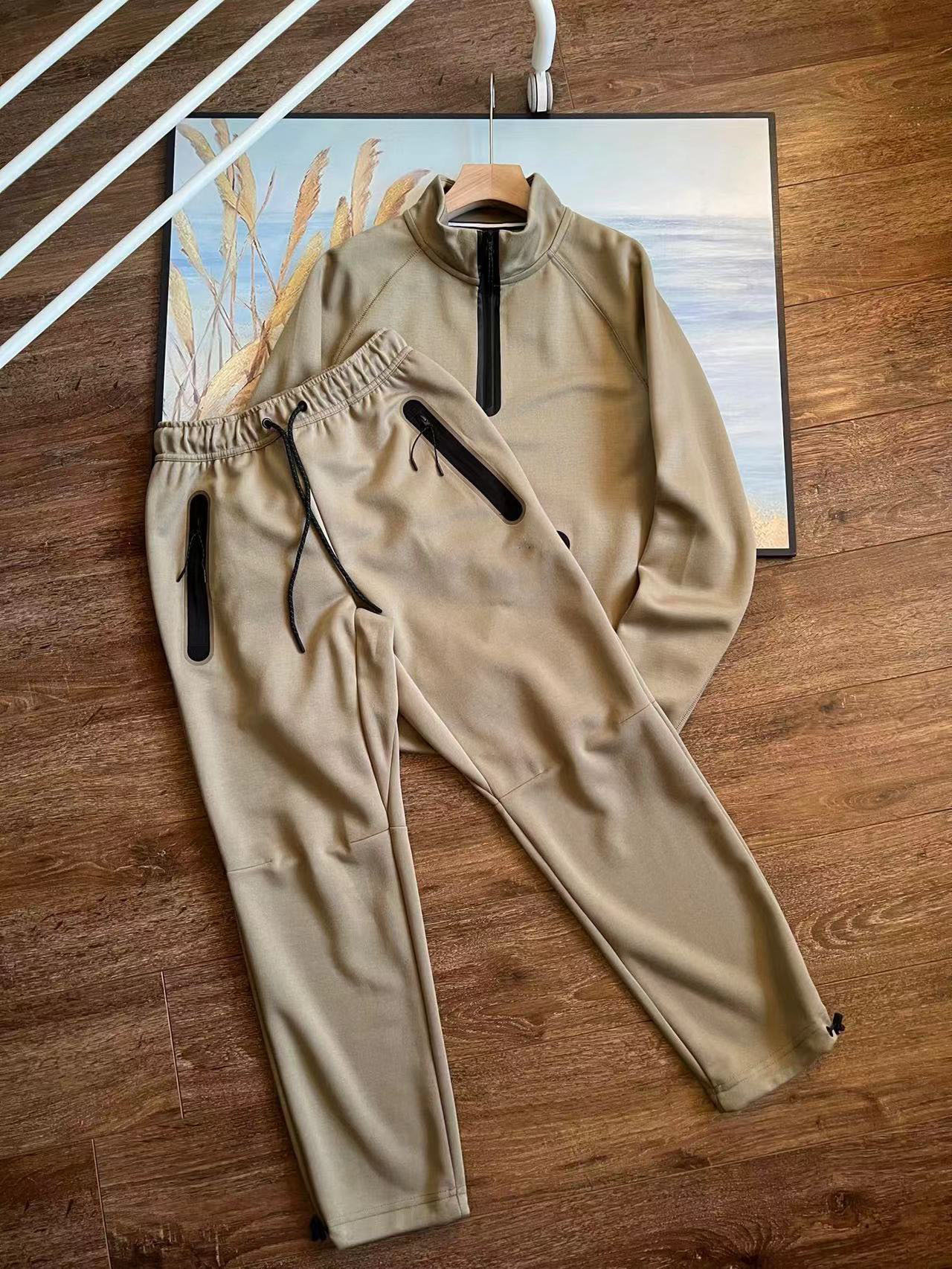 Spring and Autumn New Men's Sports Set Half Zipper Sweatshirt Knitted Loose Pants Straight Tube Casual Jacket Clip_voghion.com