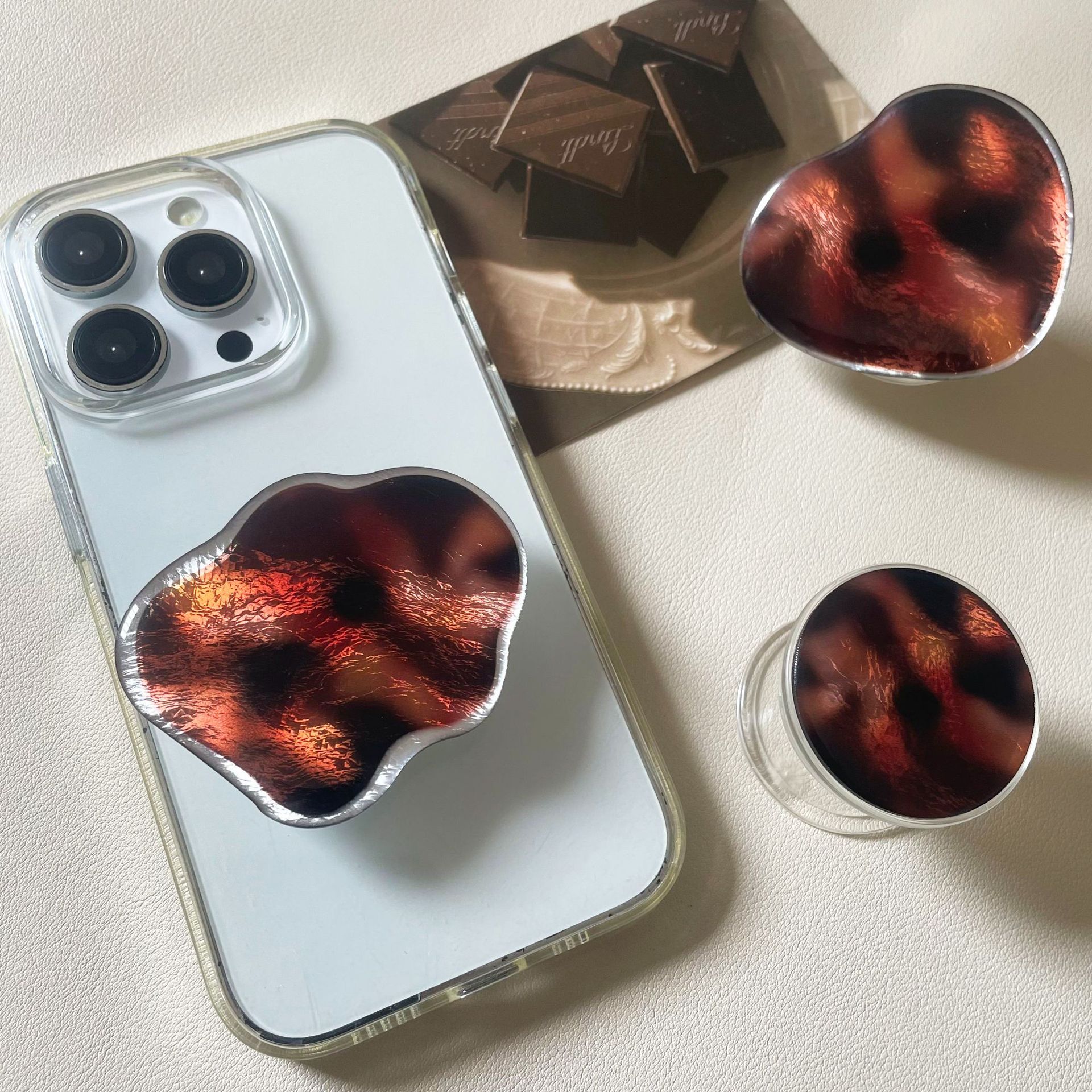 Light Luxury Ins Style Gradient Brown Pattern Electroplating Transparent Airbag Mobile Phone Holder Mobile Phone Case Accessories Versatile Lazy People Chasing Dramas