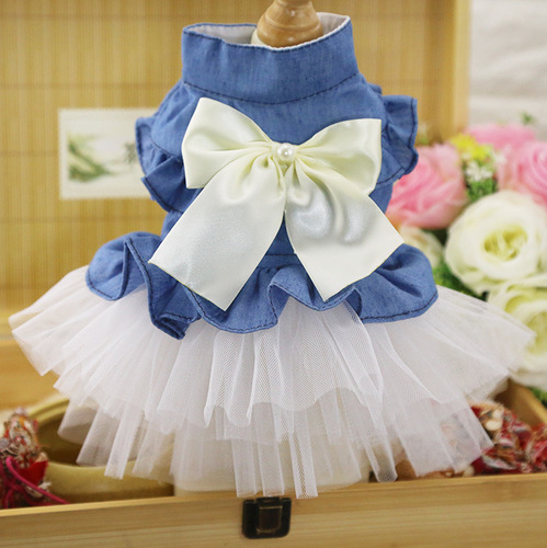 Spring, summer and autumn new dog, pet and cat clothing supplies, Korean style denim skirts, spring and summer clothing manufacturers wholesale