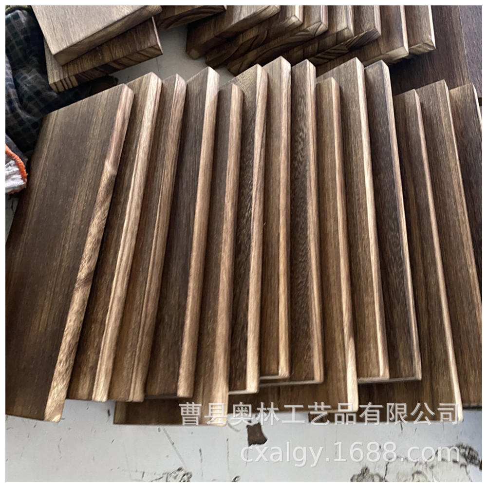 La fábrica potente encendió manualmente la madera carbonizada madera del Paulownia que apenó el tablero del almacenamiento de madera sólida