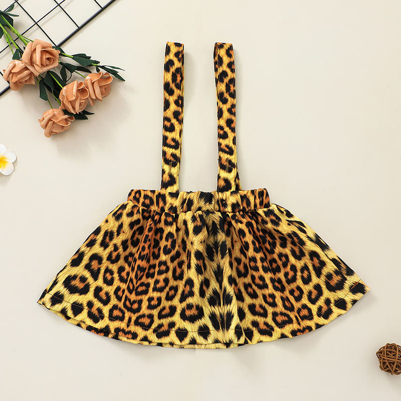 2021 New Type Baby Leopard Print Suspender Skirt Long-sleeve Jumpsuit Two-piece Set Baby Fashion Letter Onesie Suit display picture 4