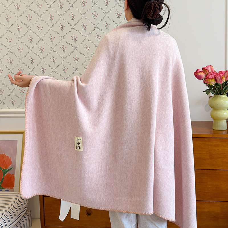 New autumn and winter wool and silk cloud blankets, solid-color towel-style blankets, high-end double-sided blankets, wholesale from the manufacturer