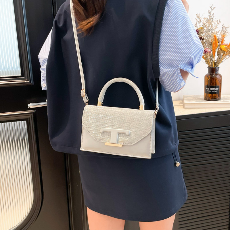 2025女包新款小众设计斜挎包包夏季时尚通勤女包简约洋气单肩女包|undefined