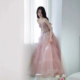婚纱;秀禾服;晚礼服
