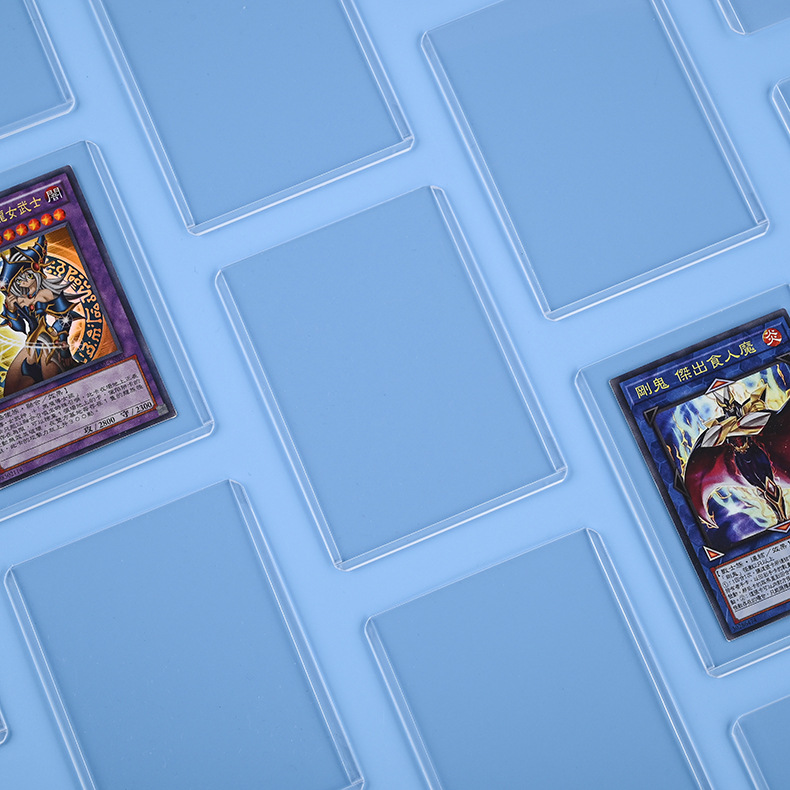 Nuevo material PVC de doble cara transparente HD con película 35PT Juego Rey titular de la tarjeta Ultraman NBA estrella protección duro titular de la tarjeta