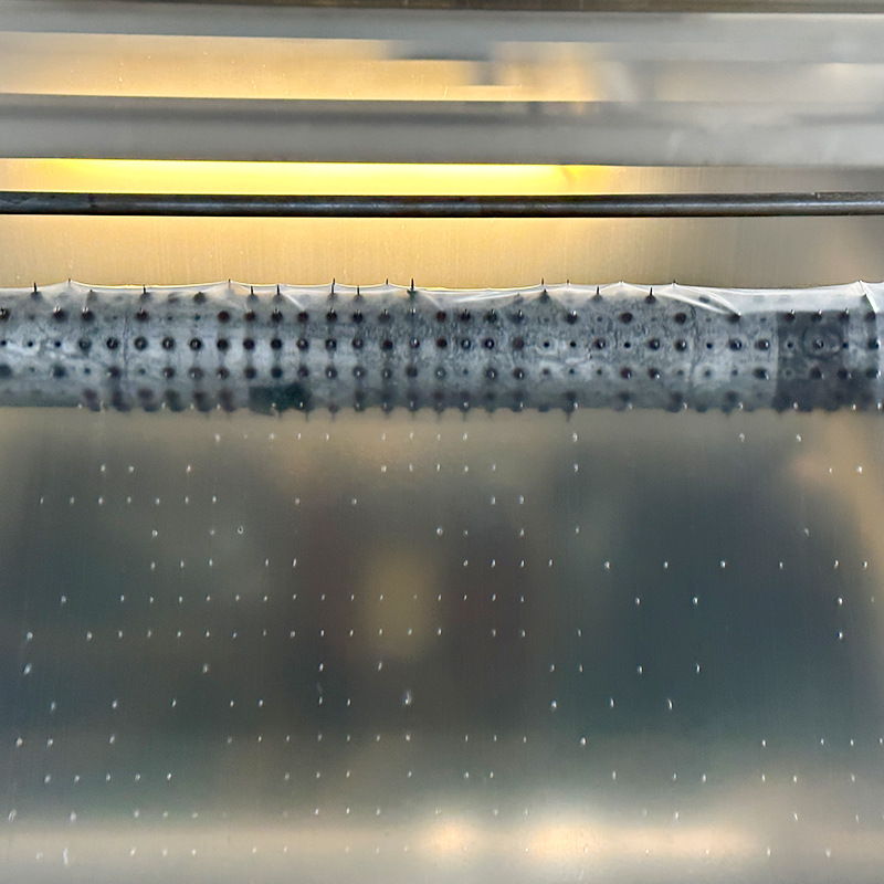 Película retráctil de PE con orificios para embalaje de suelos de cartón, perforación térmica tipo aguja, ventilable, plana y transpirable