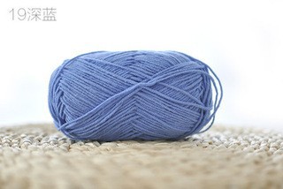 [Envío gratis] productos genuinos de cuatro hebras hilo de algodón de leche hilo de bebé muñeca hilo de algodón ganchillo lindo muñeca lana 4-Strand