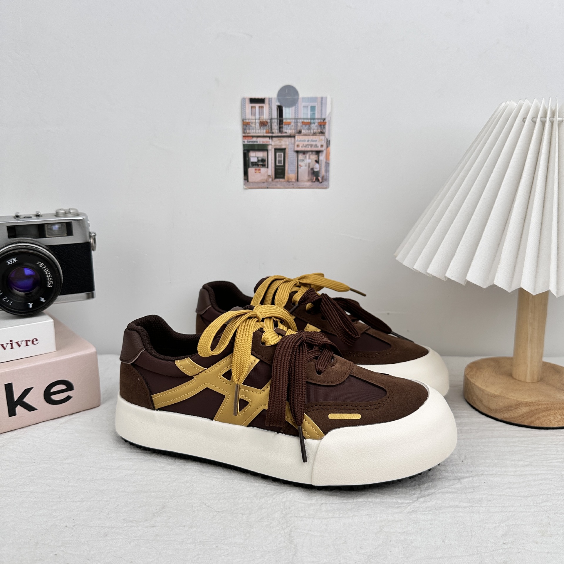 6676 retro puerto de estilo grueso zapatos de suela para mujeres 2025 otoño nuevo estilo de moda universal nicho zapatos deportivos casuales de entrenamiento moral