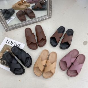 ��׽��控�¿��ļ���Ů�L��Ь�⴩�ٴ�ƽ�כ��Ϸ���һ��ɳ��ŮЬ
