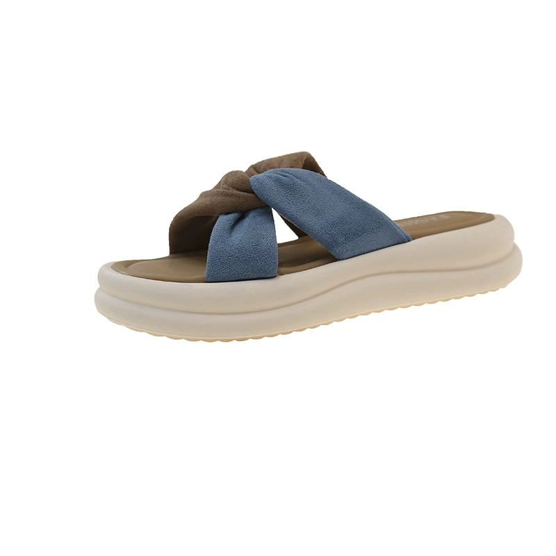 Summer beach slippers for leisure