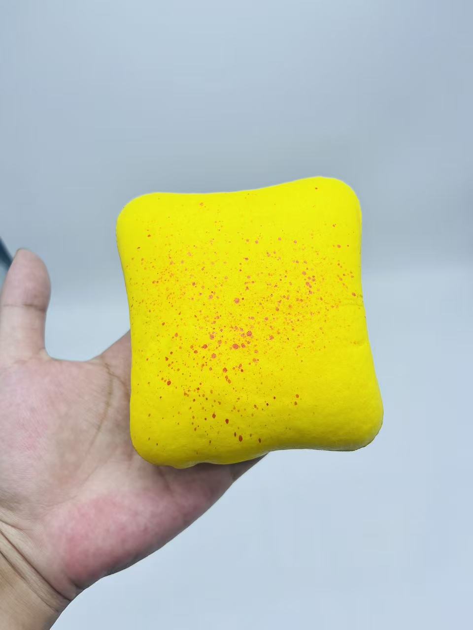 Red celebridad con el mismo ladrillo de leche de mantequilla ultra húmeda suave, rebote lento, pellizco de pellizco de liberación de compresión, barraca de trabajo en clase, artefacto mágico de descompresión